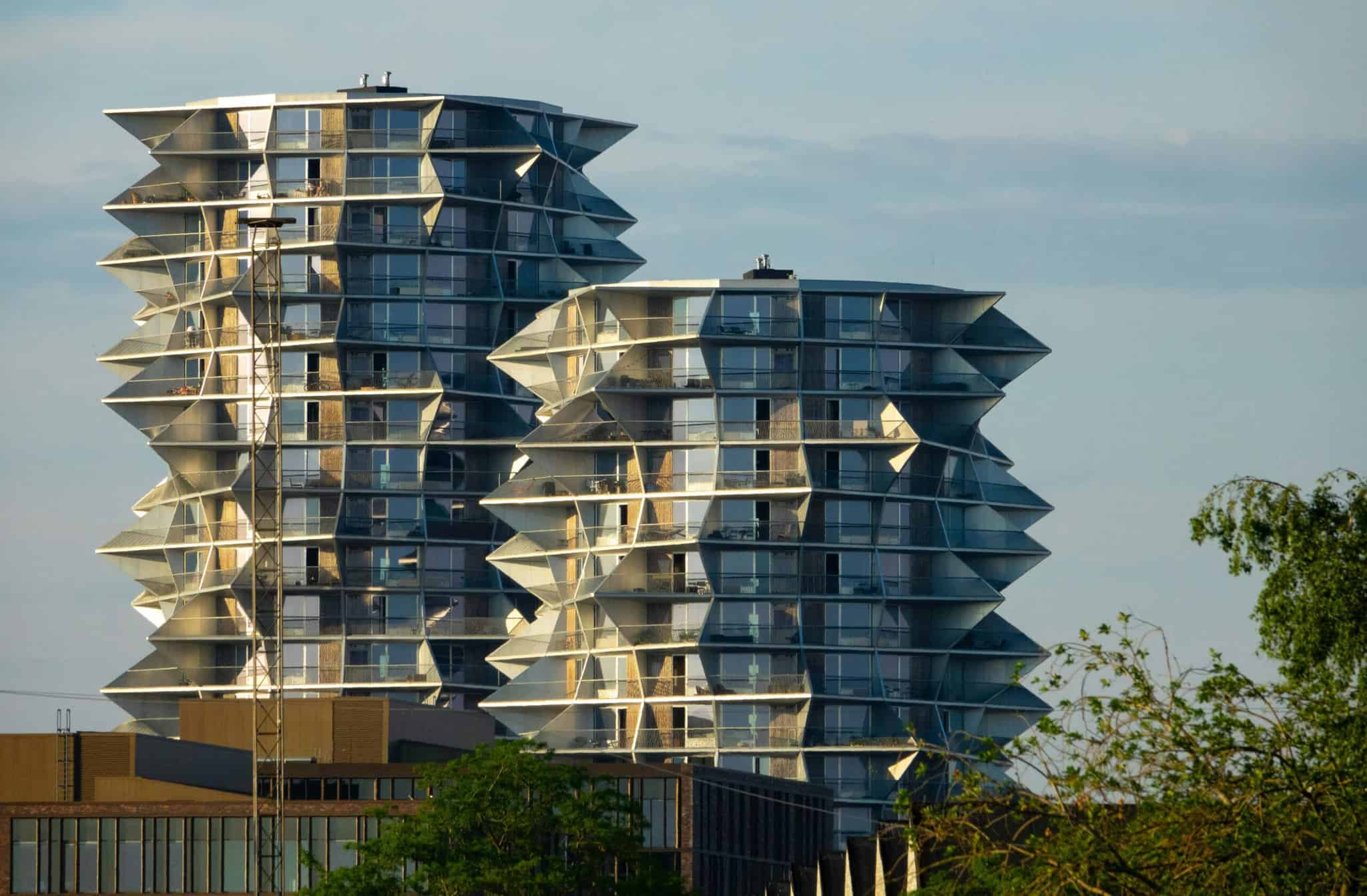 Testing Real Estate Market Resilience in Uncertain Times